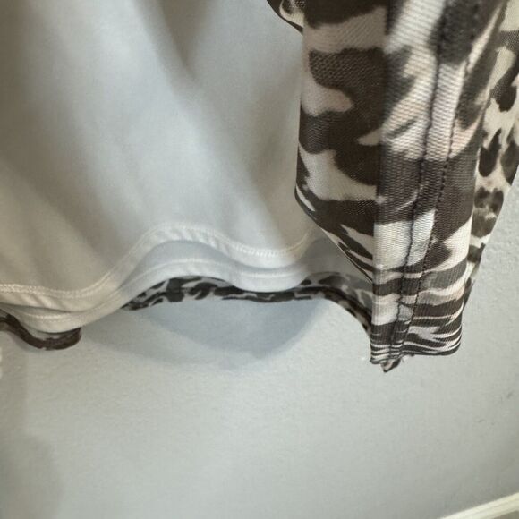 CHICOS Travelers Size 3 US XL Leopard Print Tank Top Mesh with Under Tank - Picture 8 of 9